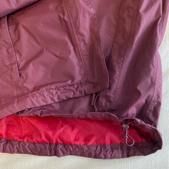 North Face Wind Breaker - Picture 7 of 7